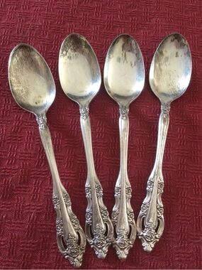 Set of 4 Vintage Silverplate Coffee Spoons